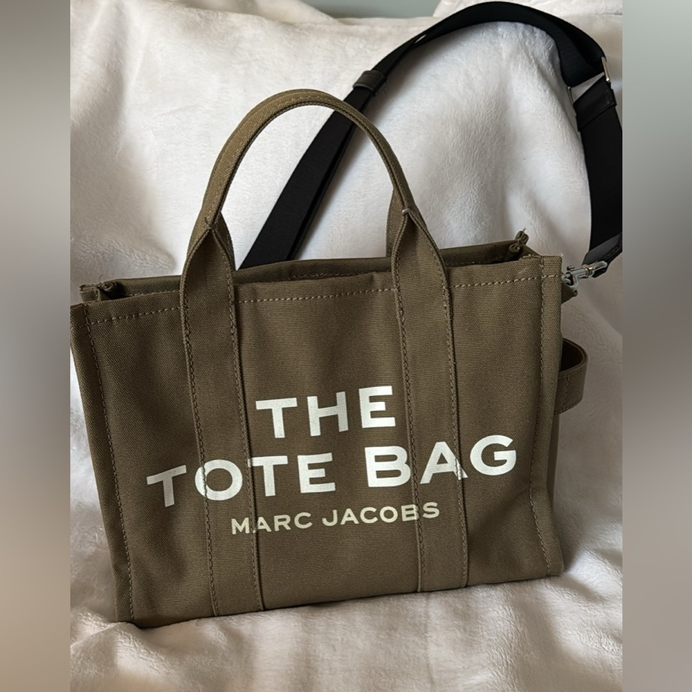 Marc Jacobs Olive Green Tote Bag Medium Size